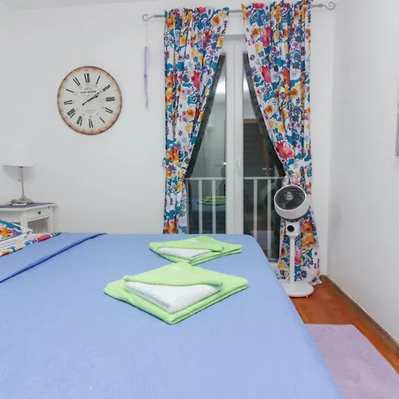 Apartment New! Aenona 200m From The Beach,