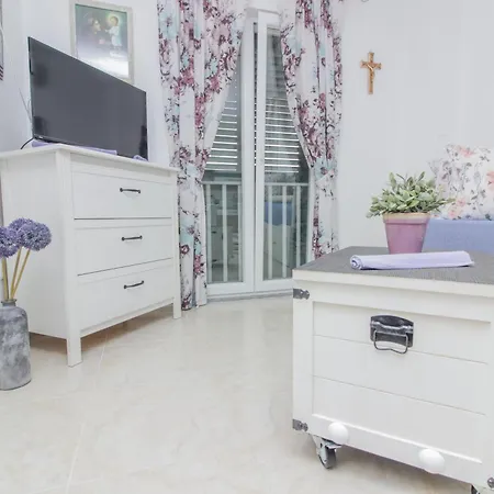 דירה New! Aenona 200m From The Beach, נין