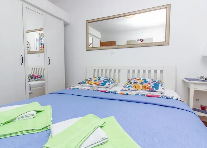 New! Aenona 200m From The Beach, * Nin