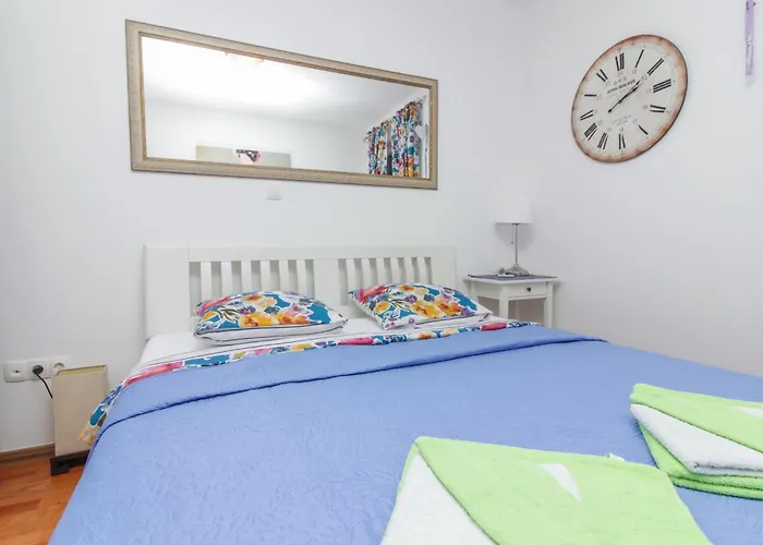 New! Aenona 200m From The Beach, Διαμέρισμα *
